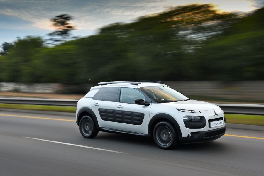  Citroen C4 Cactus 2015 года  (ZA) (фото 7 из 19)